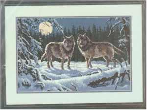 Moonrise Wolves