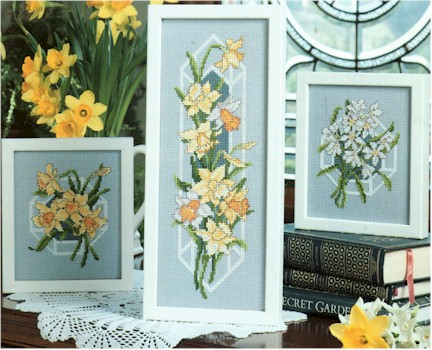 Daffodil Trio - Click Image to Close